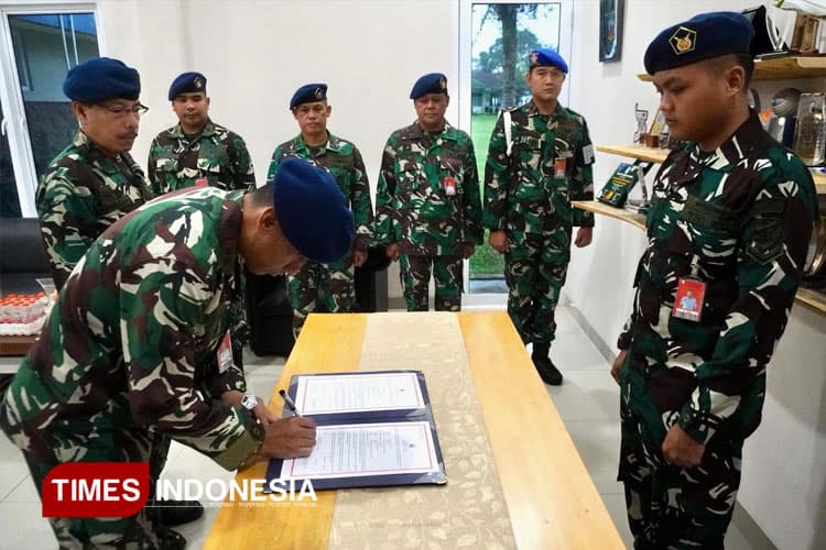 Komandan Lanud Wiriadinata Pimpin Sertijab Kadispotdirga